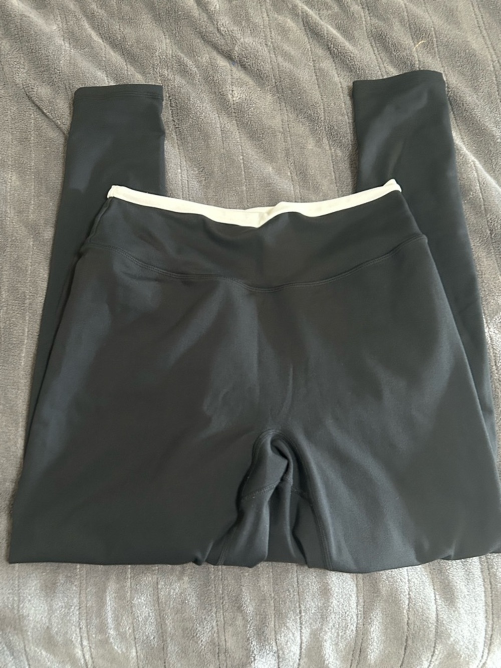 P'tula White and Black 2 tone Sierra Leggings